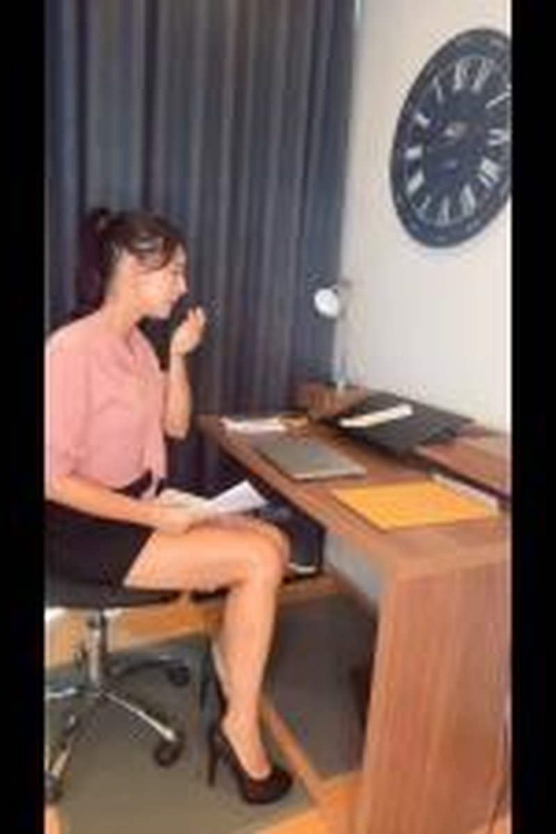 Secretary Wrong File - Screenshot 1 of 4 - Bondage
