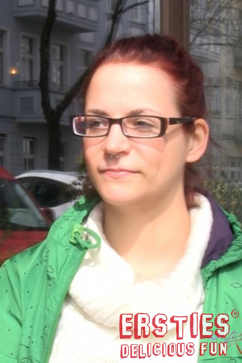 Interview with Minka - Screenshot 1 of 4 - European