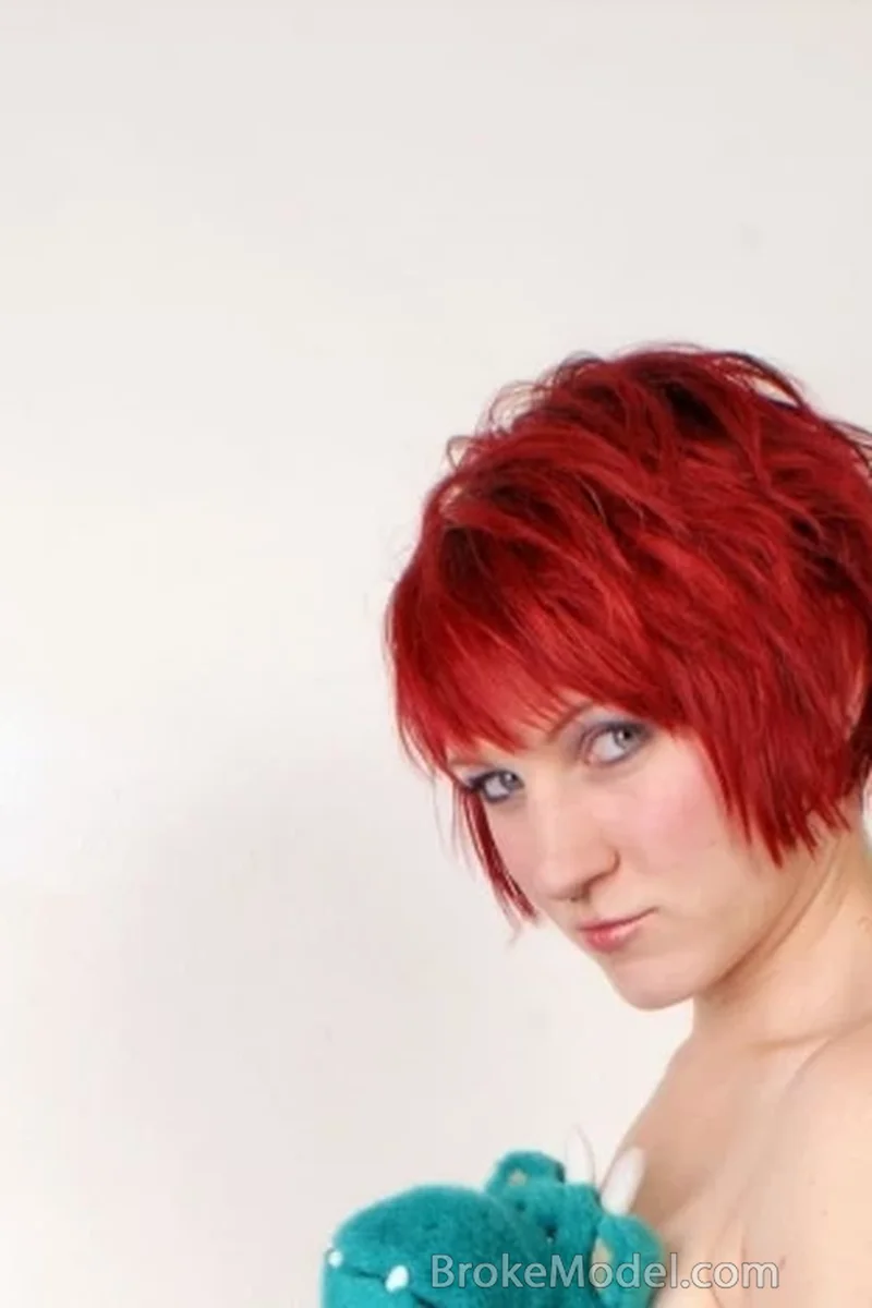 Vixen - First Adult Content I Ever Shot - Screenshot 1 of 4 - Amateur