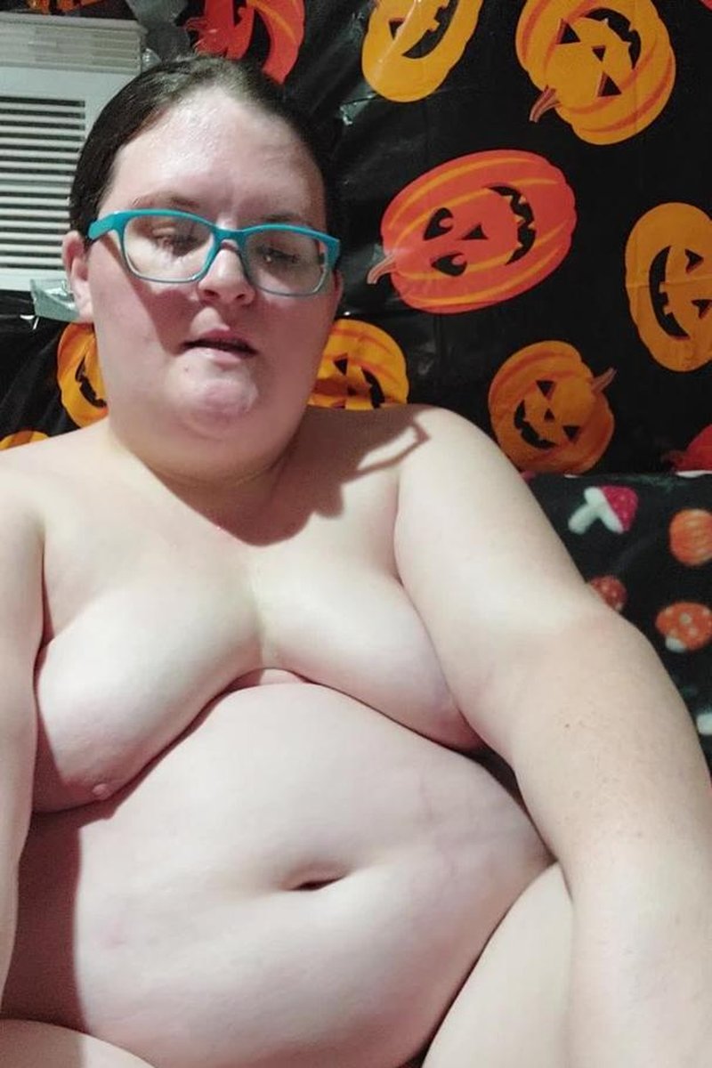 Fantasizing About Customer - Screenshot 1 of 4 - BBW
