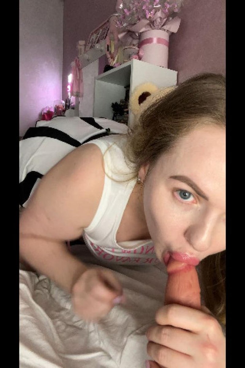 Tasting Sweetness - Screenshot 1 of 4 - Babes