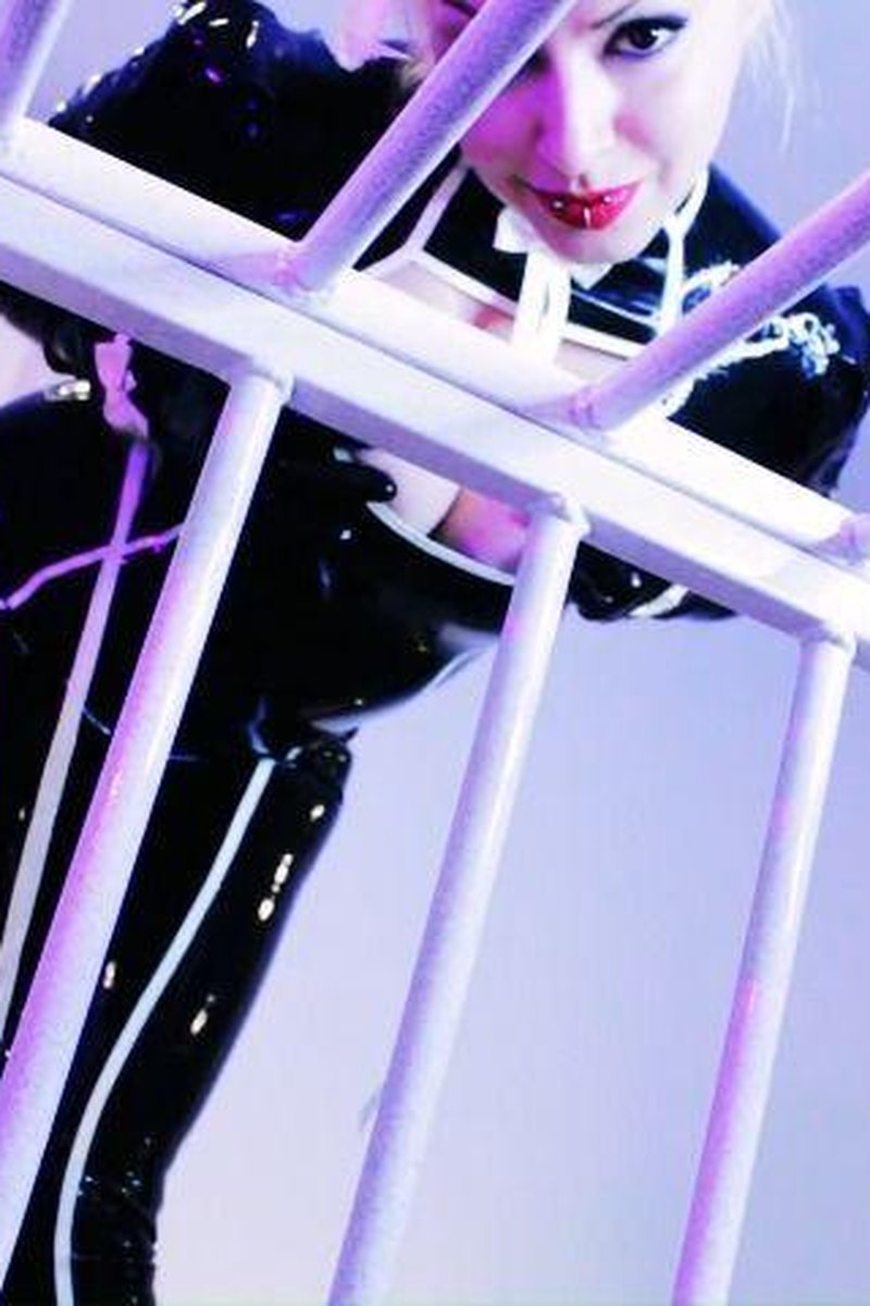Rubber Tease - Screenshot 1 of 4 - Femdom