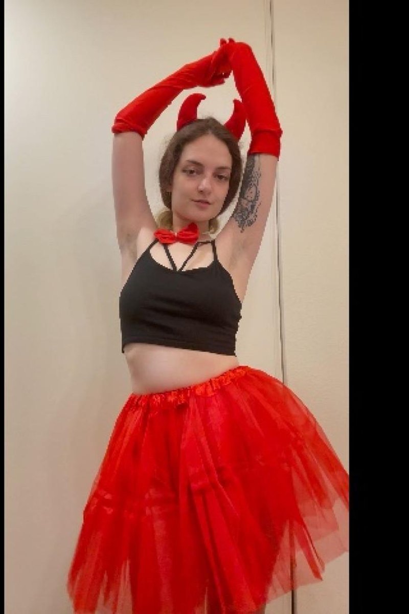 Naughty Devil - Screenshot 1 of 4 - Costume