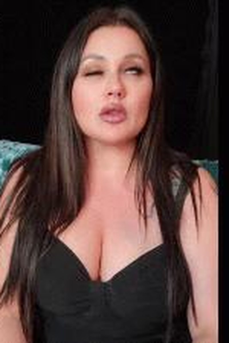 Just One Fix - Screenshot 1 of 4 - Big Tits