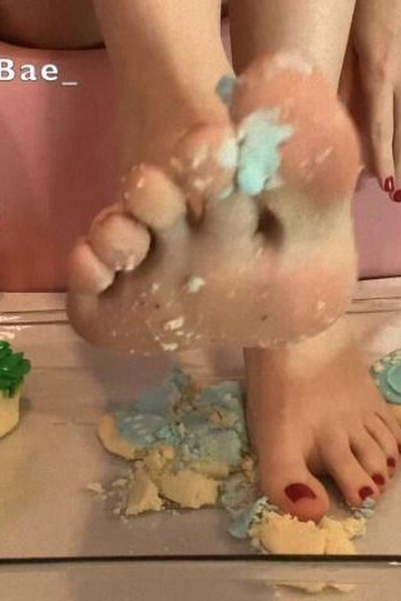 Mistle Toes - Screenshot 1 of 4 - Food