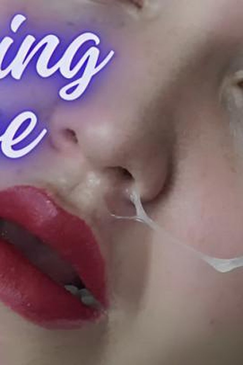 Nose Blowing - Screenshot 1 of 4 - Lip Smelling
