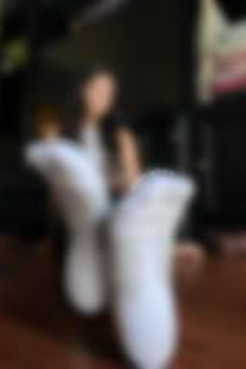 Scrunched Toes - Screenshot 1 of 4 - Fetish