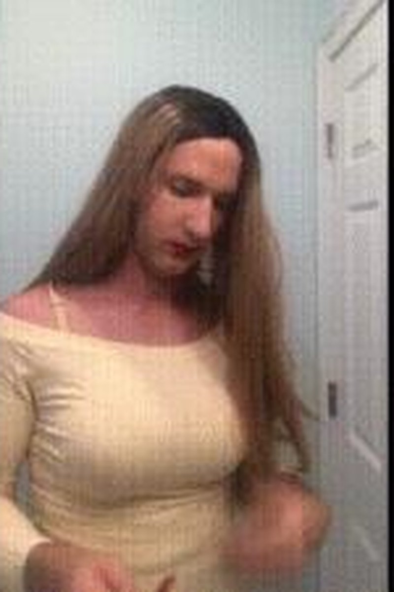Feminization Transformation - Screenshot 1 of 4 - Cross Dressing