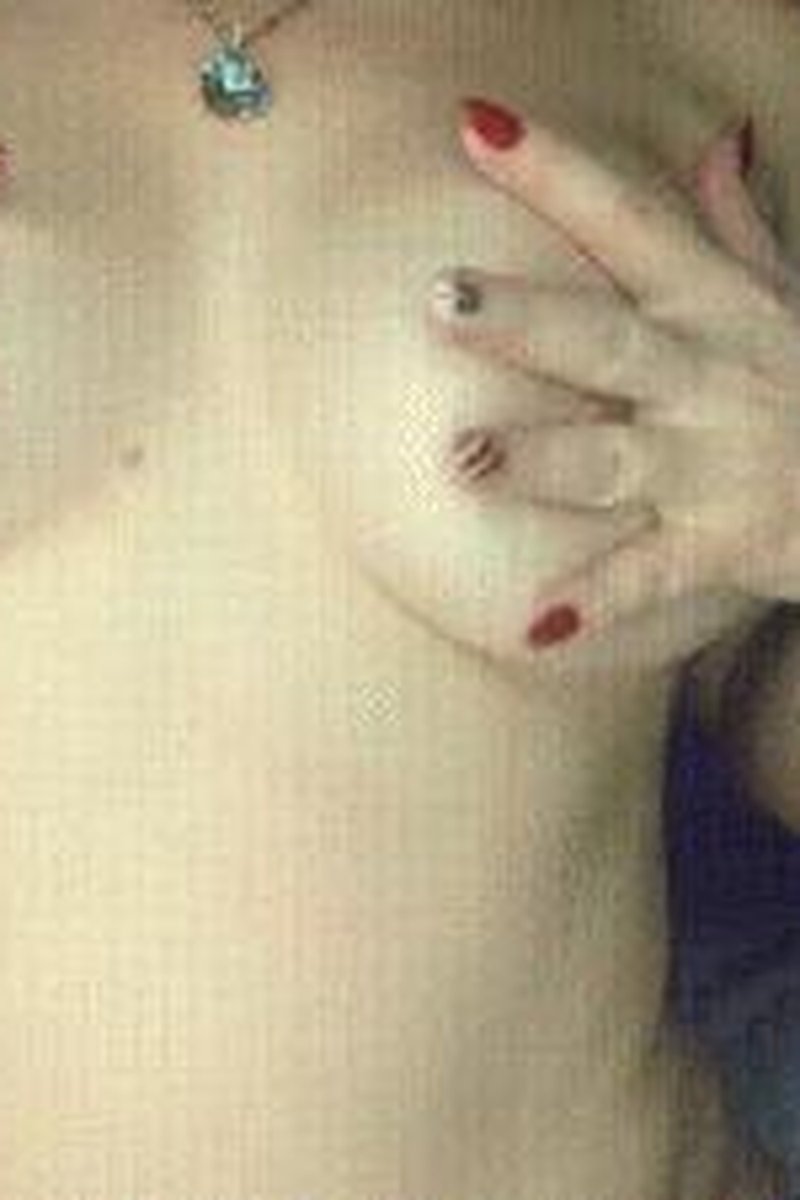 Bedroom Boobs - Screenshot 1 of 4 - Blonde Hair (Female)