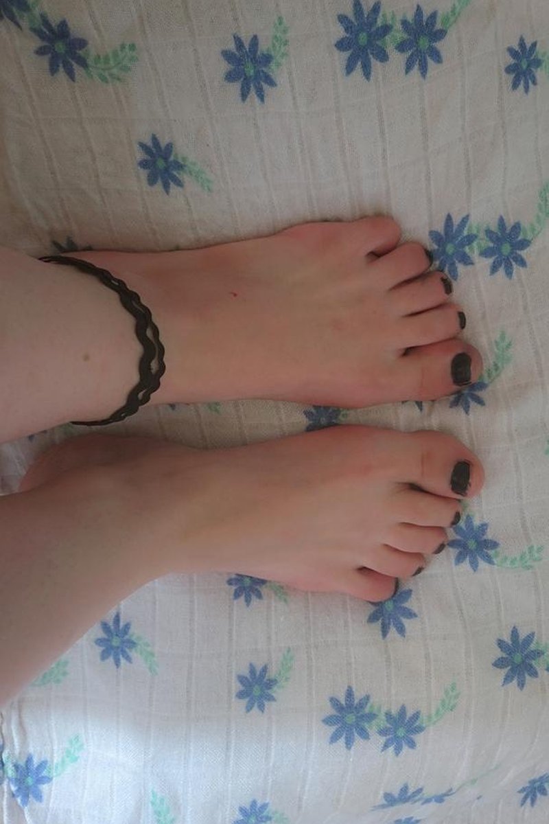 TP-iwantclipsmimakarioshop-2deg-huge-womens-feet-photo-bundle-eu-35-us-5