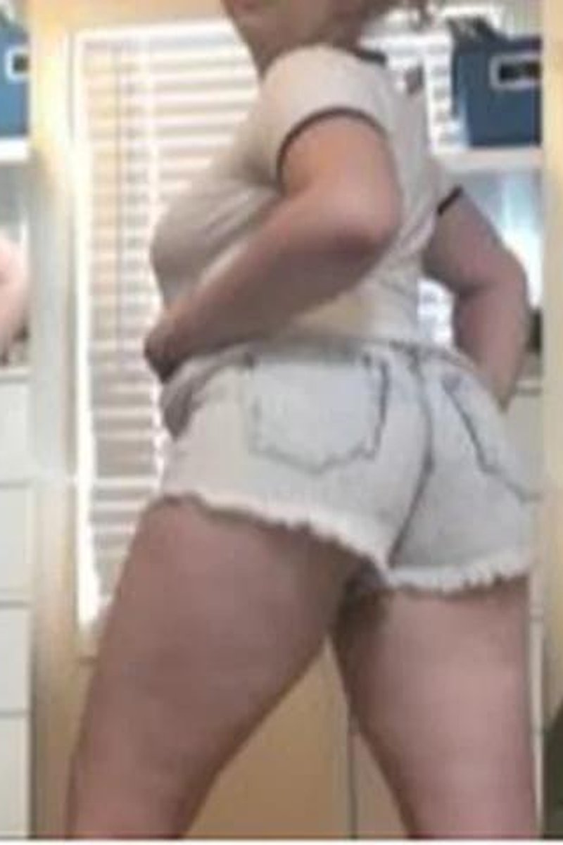 All These Pants - Screenshot 1 of 4 - Anna Bubbly