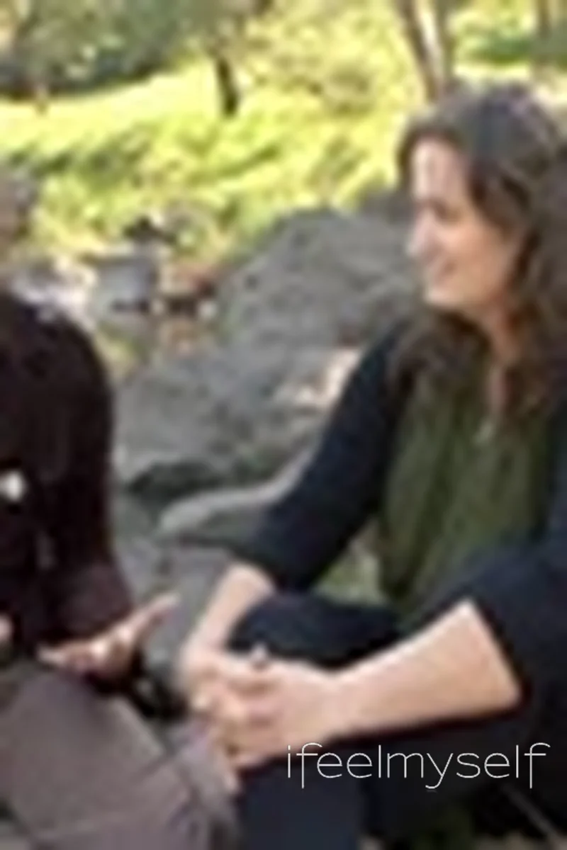 Absolution 2 - Screenshot 1 of 4 - Curvy