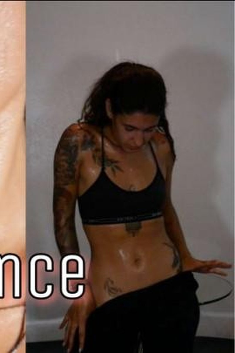 Sweat Dance - Screenshot 1 of 4 - Dancer