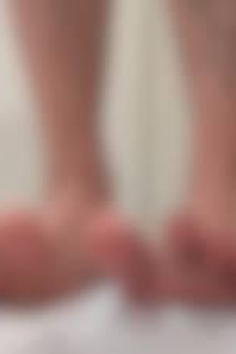 Post Shower Toe Spread - Screenshot 1 of 4 - Asian