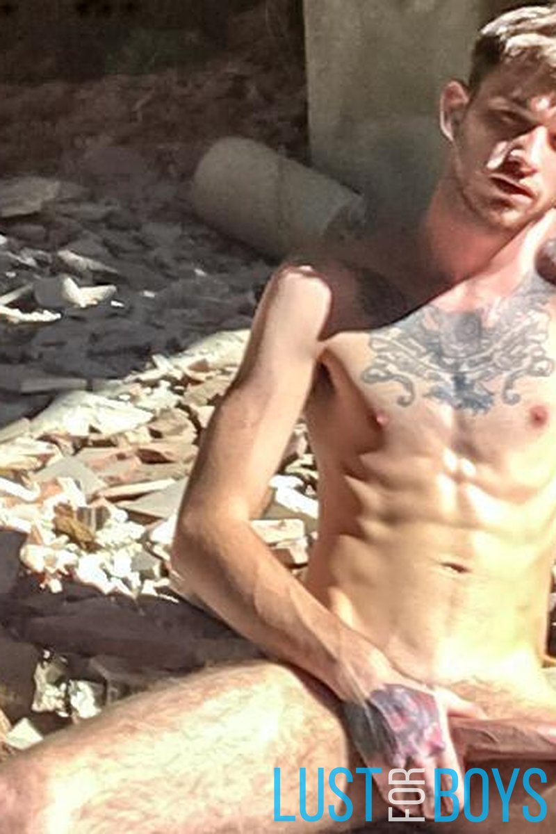 Jacob Daniels - Screenshot 1 of 4 - Amateur
