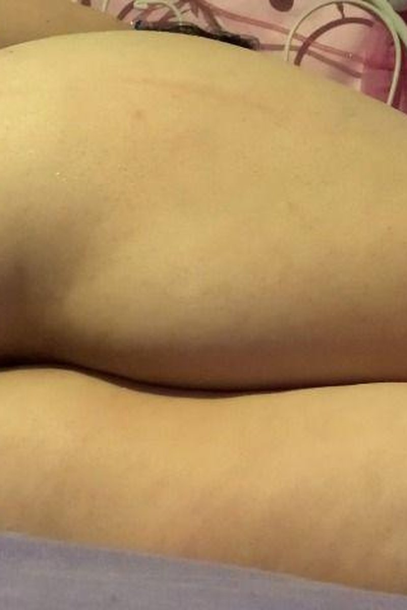 Butt Plug Play - Screenshot 1 of 4 - Anal