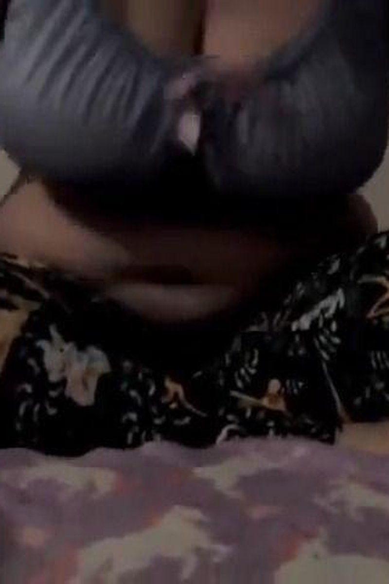 Big Bouncing Boobs - Screenshot 1 of 4 - Big Tits