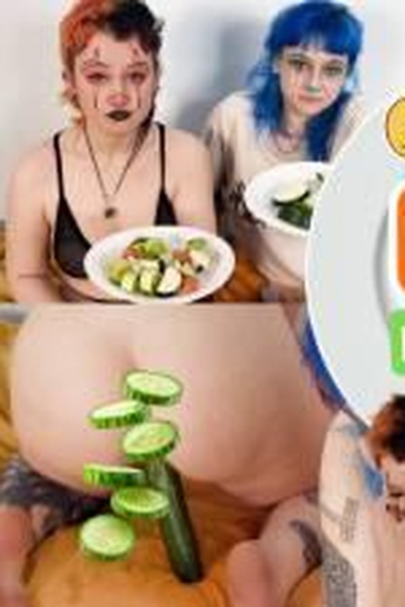 Clown Dinner Odd Insertions - Screenshot 1 of 4 - Anal