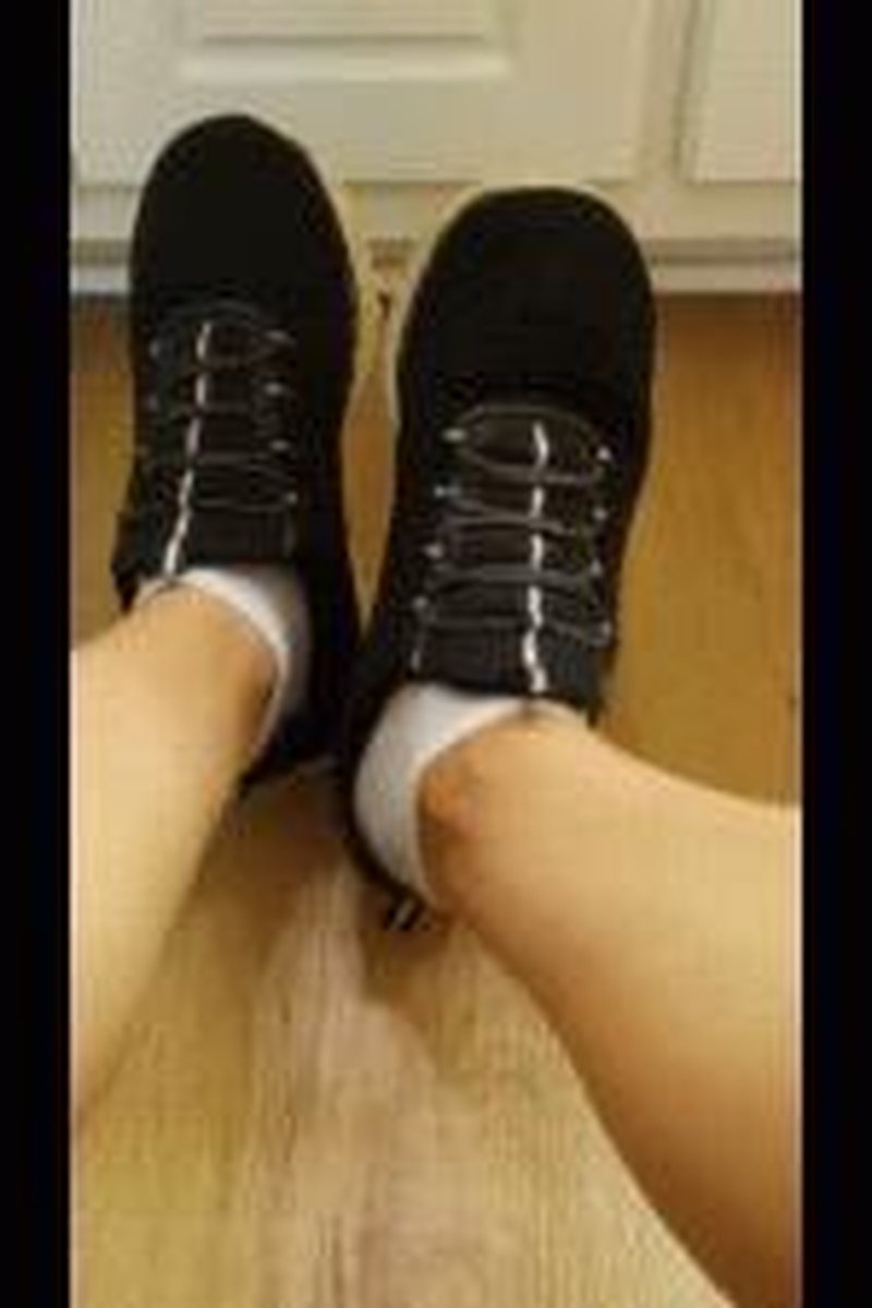 Needs To Be You - Screenshot 1 of 4 - Foot Fetish
