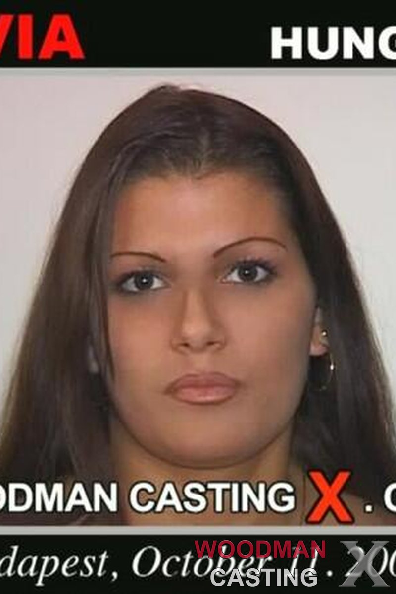 Szilvia Casting - Screenshot 1 of 4 - Androgyn