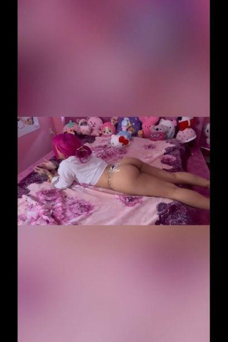 Nmk | Seducing Security - Screenshot 1 of 4 - Blowjob