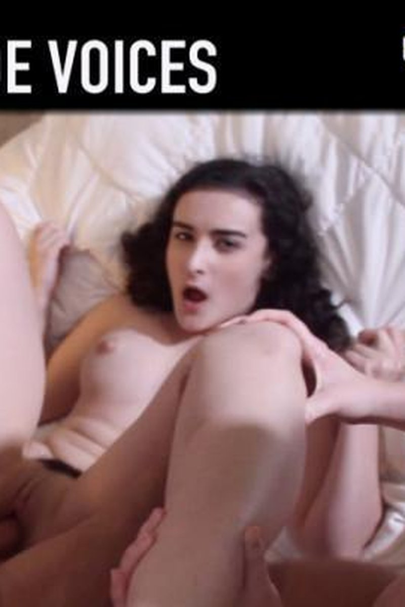 Inside Voices - Screenshot 1 of 4 - Blowjob