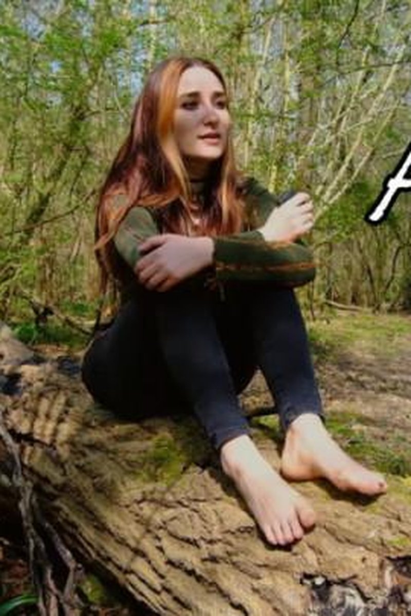 April - Screenshot 1 of 4 - Foot Fetish