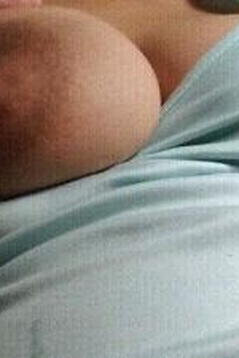 Pumping Session - Screenshot 1 of 4 - Cumshot