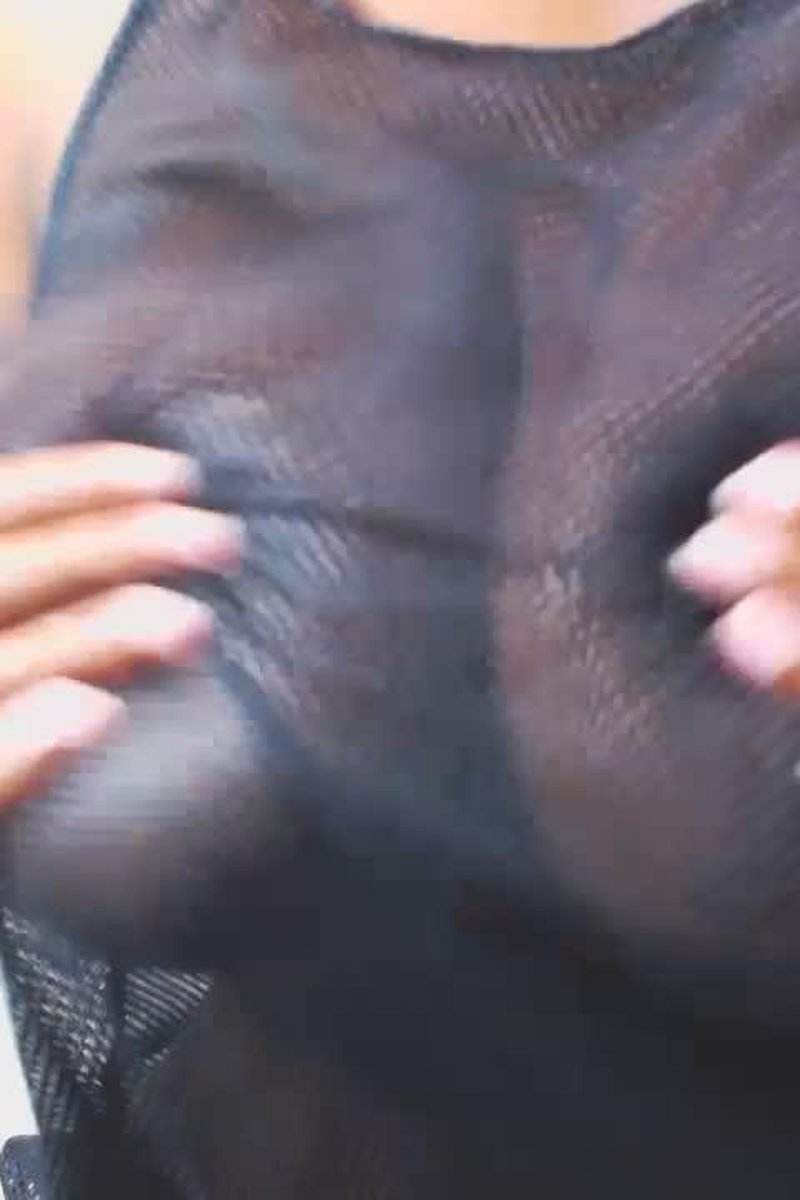 Sweet Ebony - Screenshot 1 of 4 - Big Tits