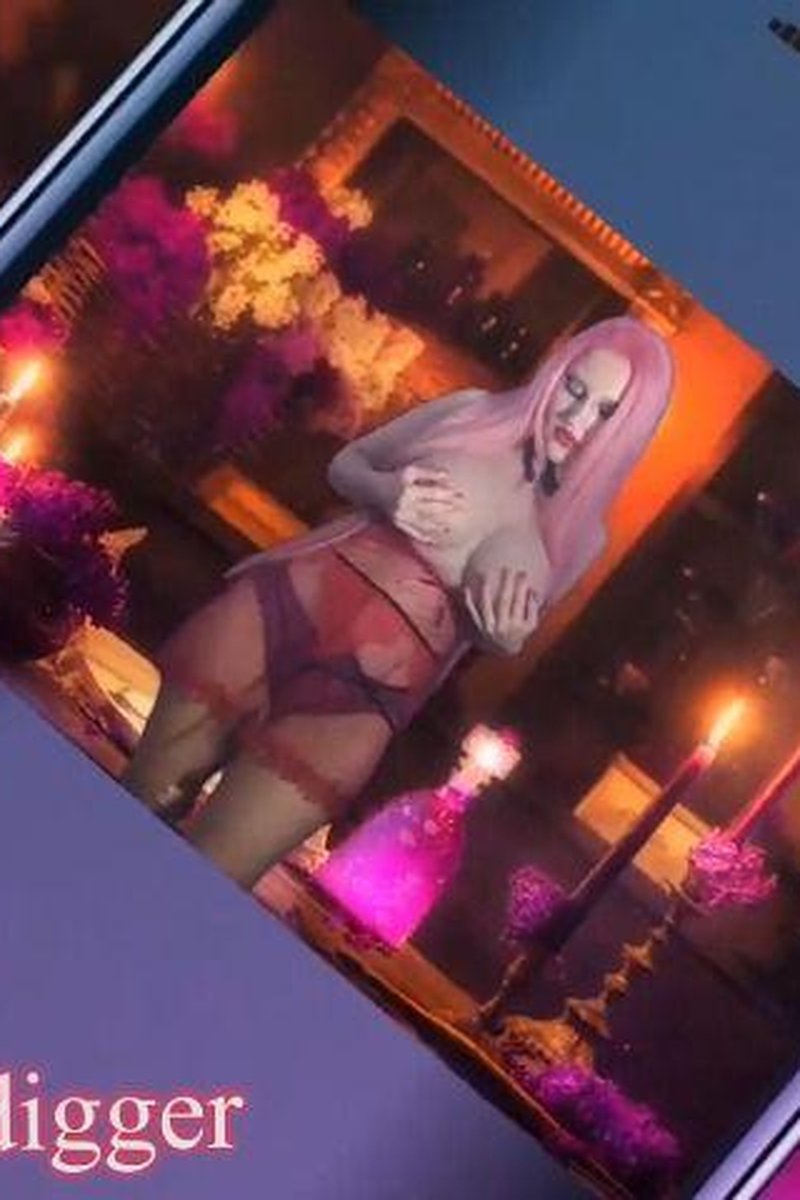 Bimbofication Session - Screenshot 1 of 4 - Transformation
