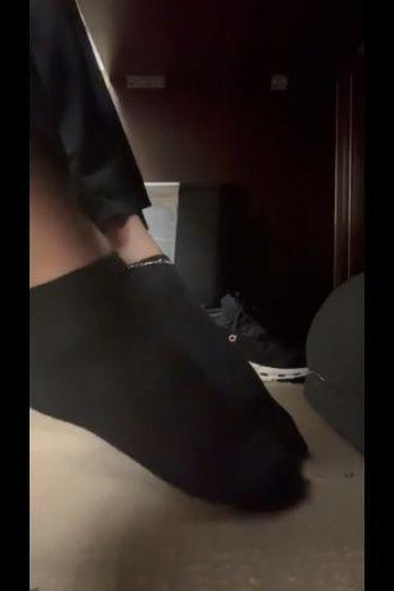 Goddess Work Bitch - Screenshot 1 of 4 - Foot Fetish