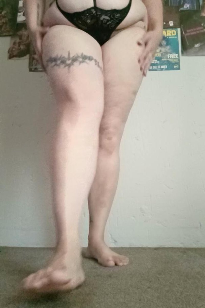 Self Toe Suck - Screenshot 1 of 4 - Adorable