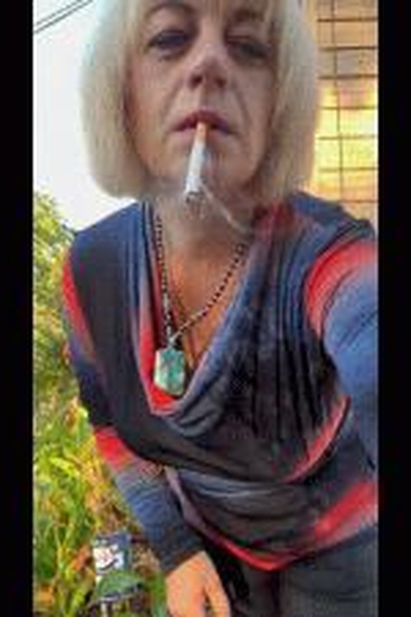 Dangling Tease - Screenshot 1 of 4 - Cigarette Dangling