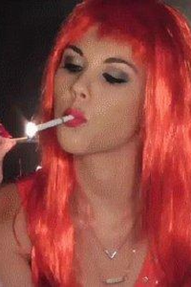 Redhot - Screenshot 1 of 4 - Lipstick Fetish