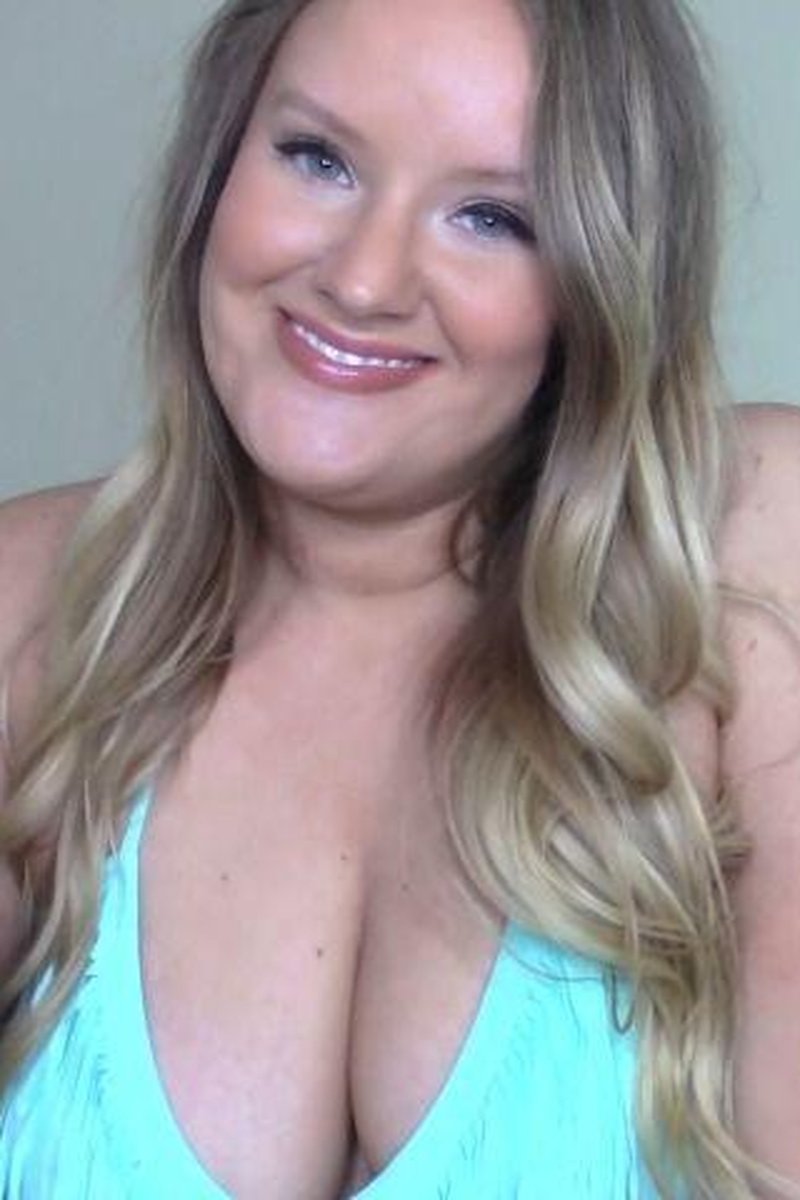 Sissy Butt Slut - Screenshot 1 of 4 - Anal Masturbation