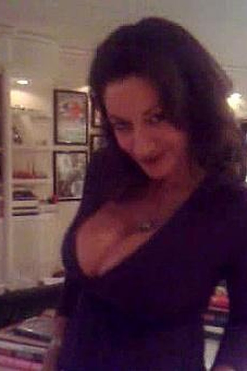 Persia Singing - Screenshot 1 of 4 - Big Tits