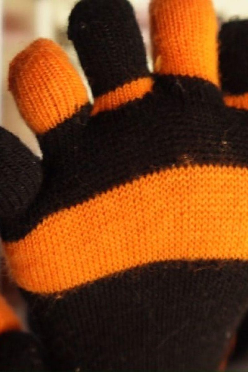 Toe Sock Tease - Screenshot 1 of 4 - Foot Fetish