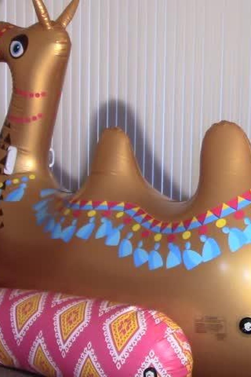 Camel Humping - Screenshot 1 of 4 - Big Tits