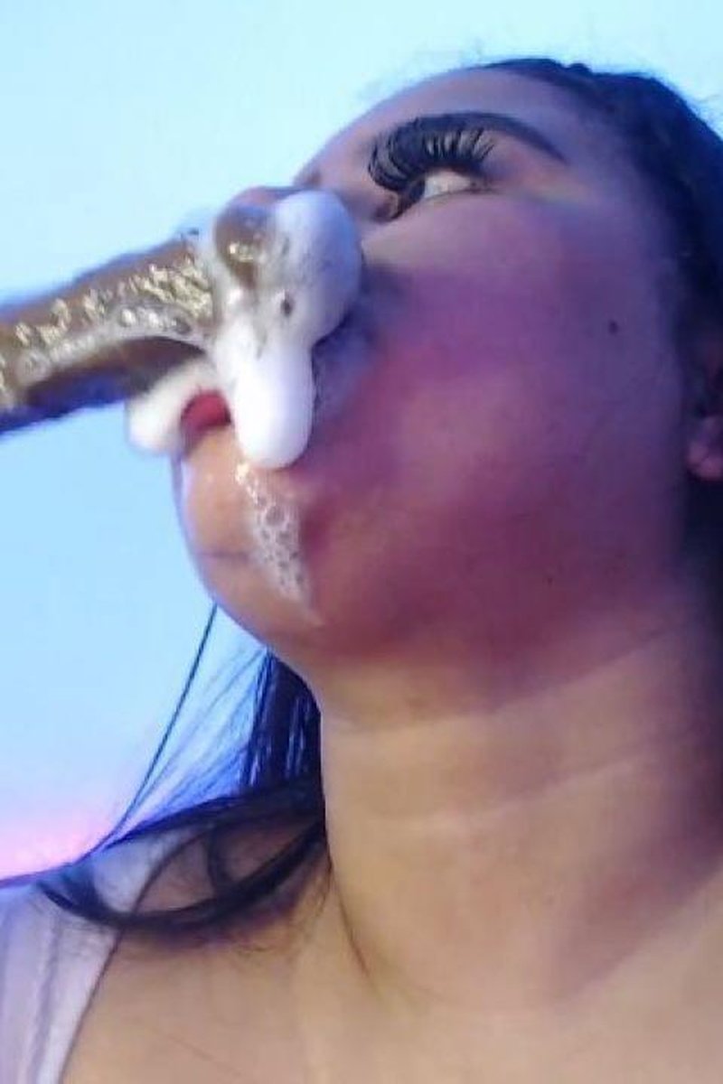 Deepthroat + Spit - Screenshot 1 of 4 - Blowjob
