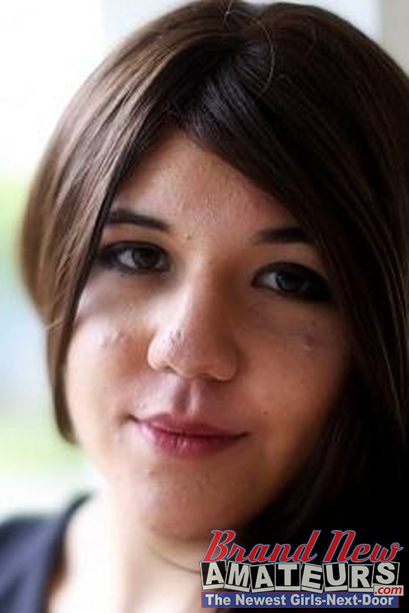 Emma - Screenshot 1 of 4 - Brown Hair