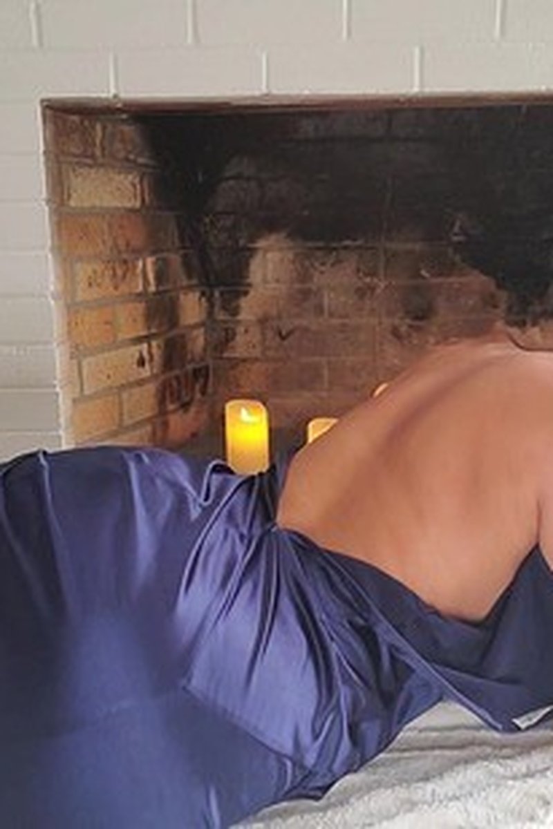 Fireplace Stocking Tease - Screenshot 1 of 4 - Ass Fetish