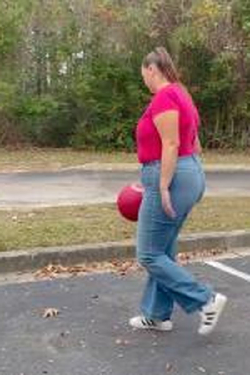 Riley Bouncing Ball - Screenshot 1 of 4 - Bbw Big Beautiful Women