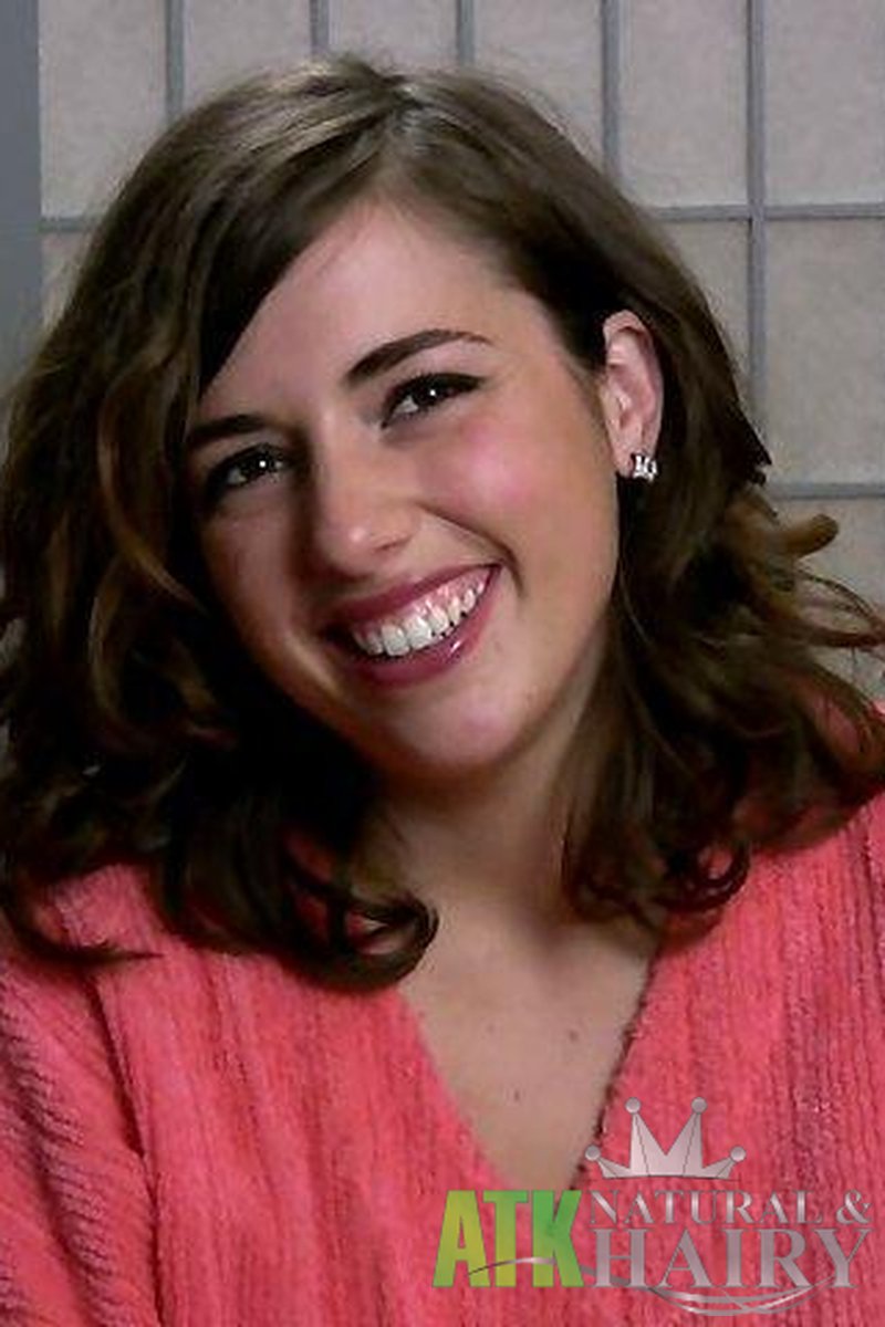 Simone Delilah - Interview - Screenshot 1 of 4 - Simone Delilah