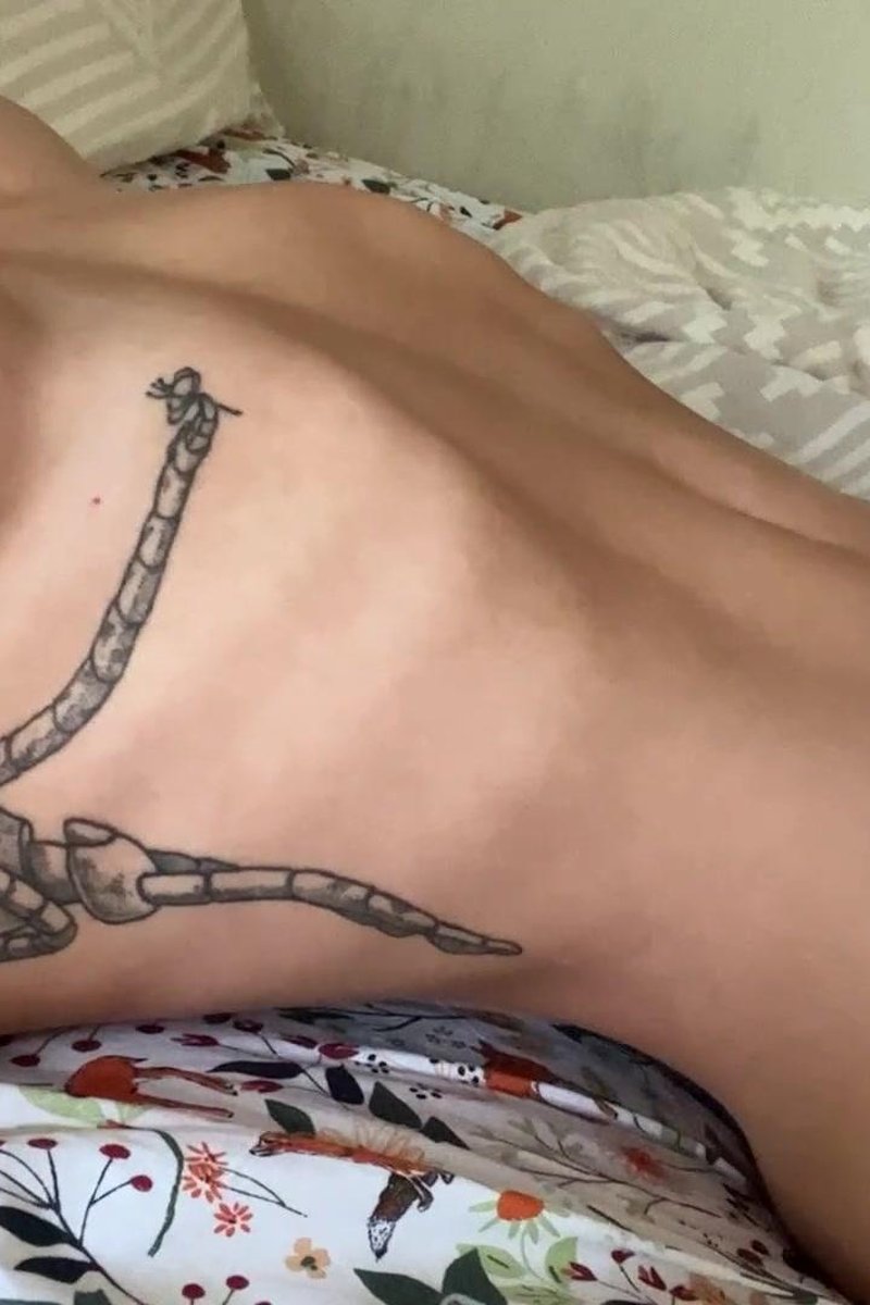Toasted Skin Update - Screenshot 1 of 4 - Babes