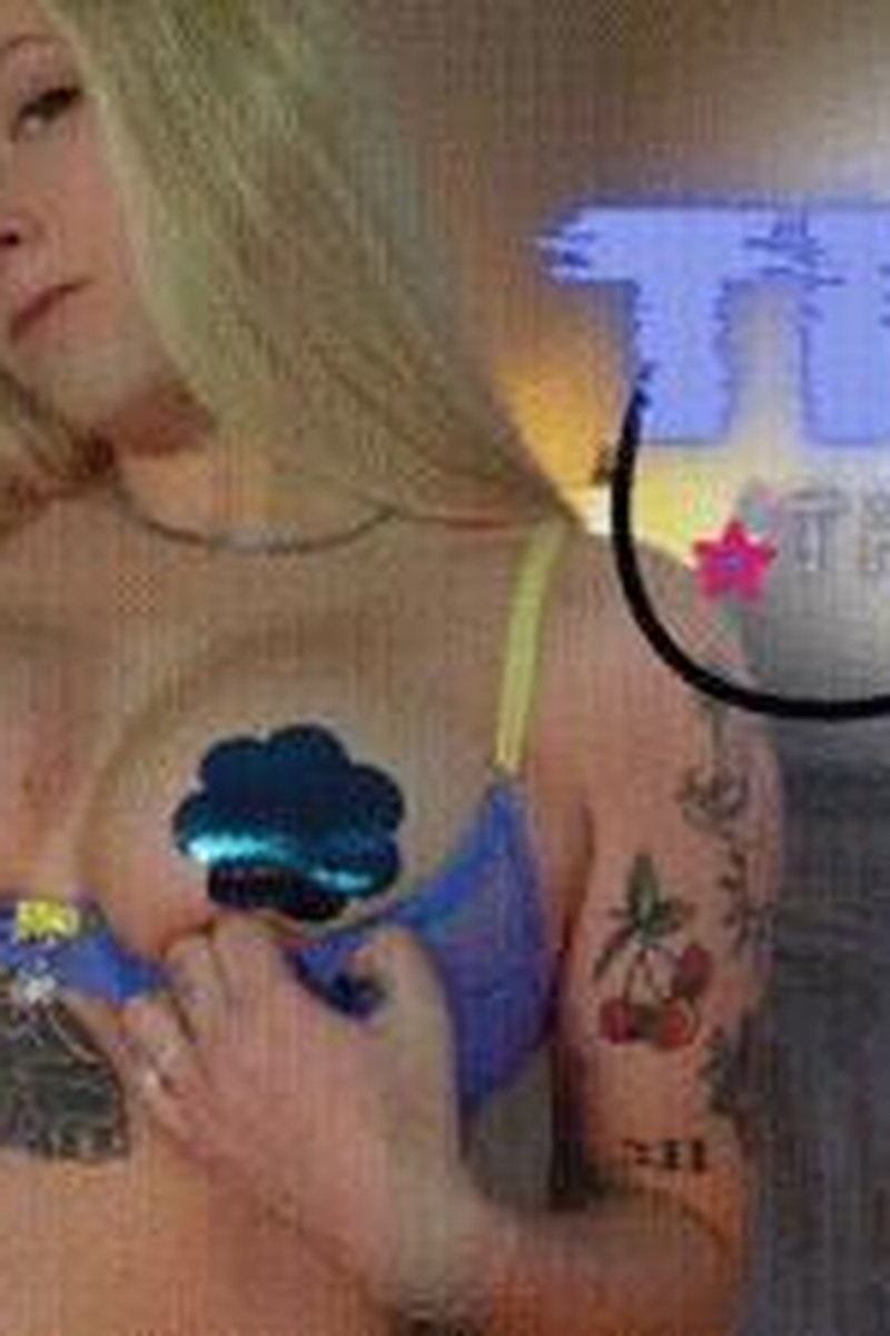Titty Trouble - Screenshot 1 of 4 - Big Tits