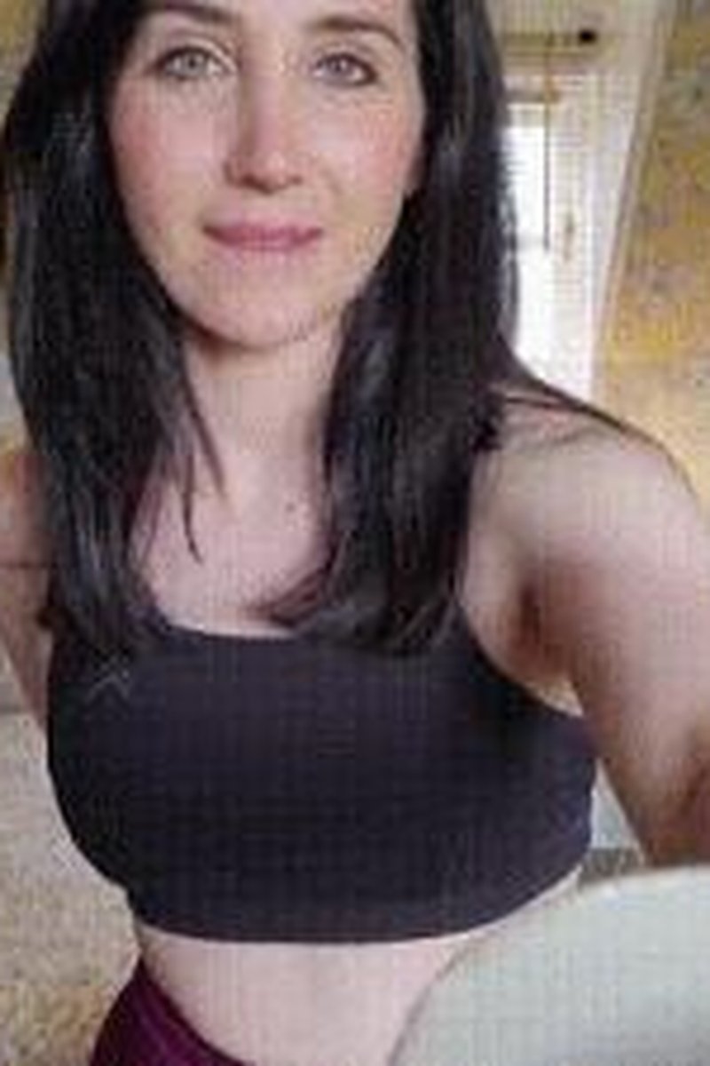 Step-Moms Shrunken Asshole Slave - Screenshot 1 of 4 - Ass Worship