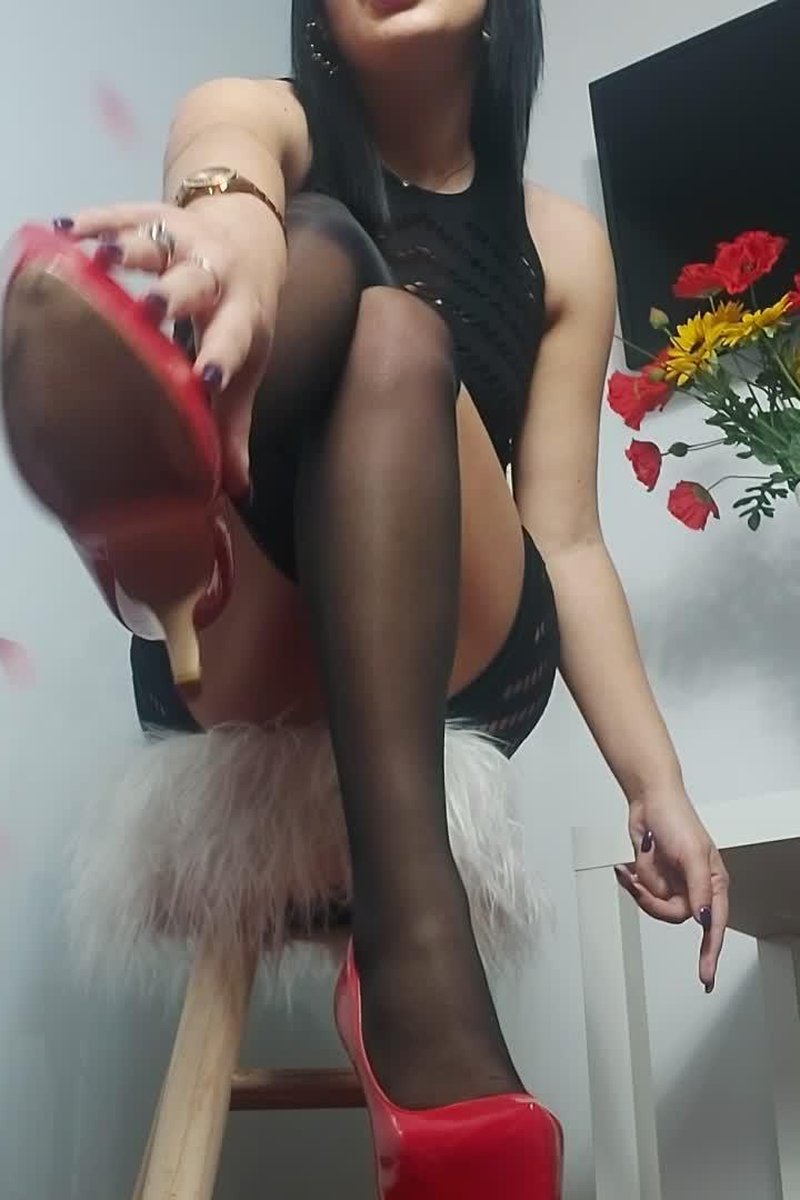Learn Your Place - Screenshot 1 of 4 - Brown Hair