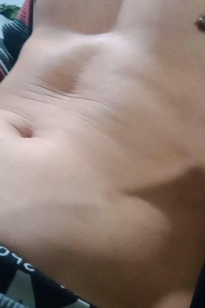 Mira Como Empiezo A Tocarme Una Tarde Caliente - Screenshot 1 of 4 - Cumshot