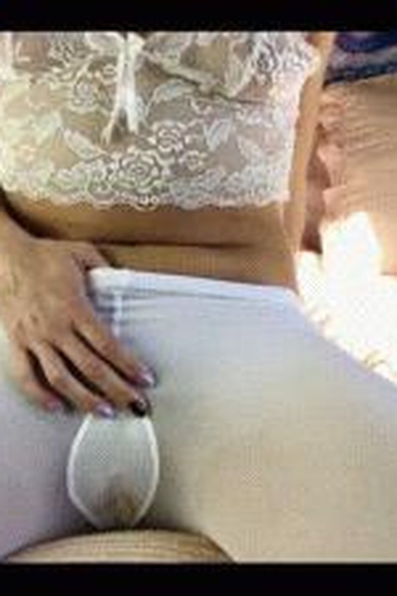 Wet Nylons - Screenshot 1 of 4 - Masturbation