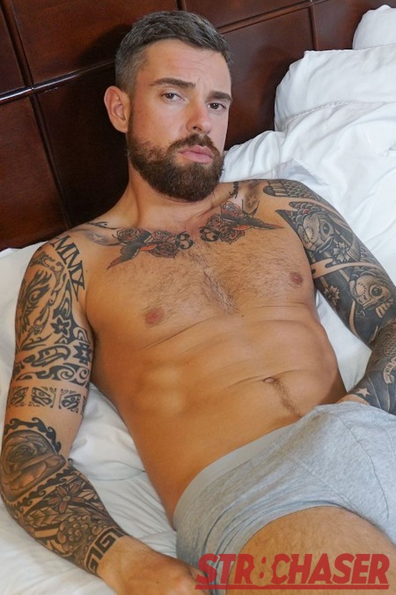 Teo - Screenshot 1 of 4 - Big Dick